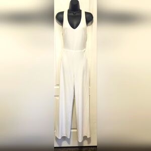 Crystal Sky White Sleeveless V-neckline Jumpsuit Size Small EUC